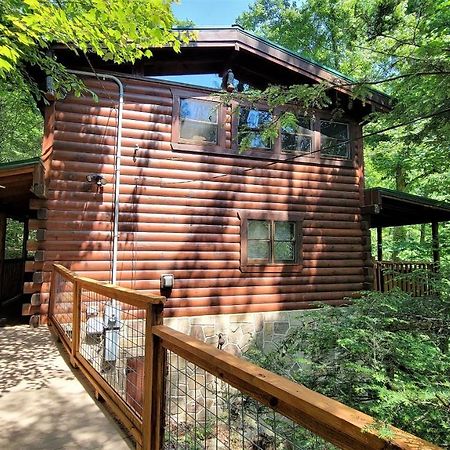 Mountain Joy -Private Treehouse Style Cabin That Sleeps 4-Free Tickets Gatlinburg Buitenkant foto
