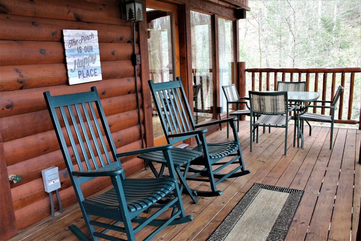 Mountain Joy -Private Treehouse Style Cabin That Sleeps 4-Free Tickets Gatlinburg Buitenkant foto