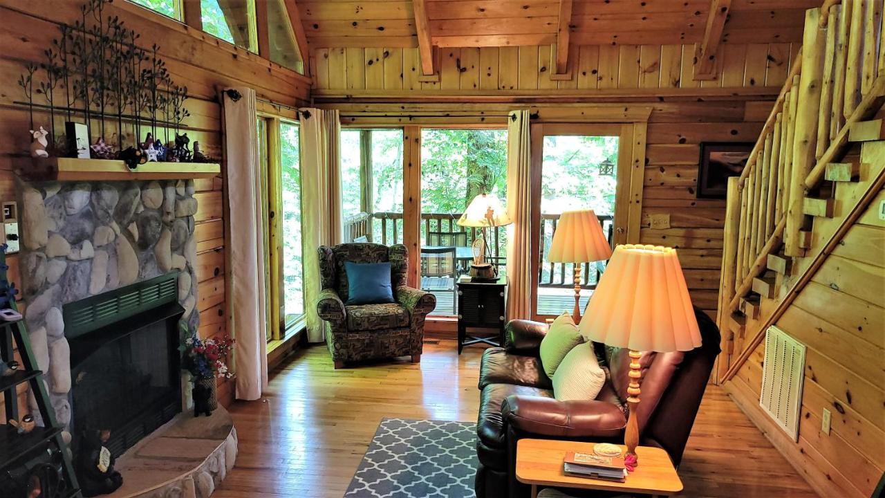Mountain Joy -Private Treehouse Style Cabin That Sleeps 4-Free Tickets Gatlinburg Buitenkant foto